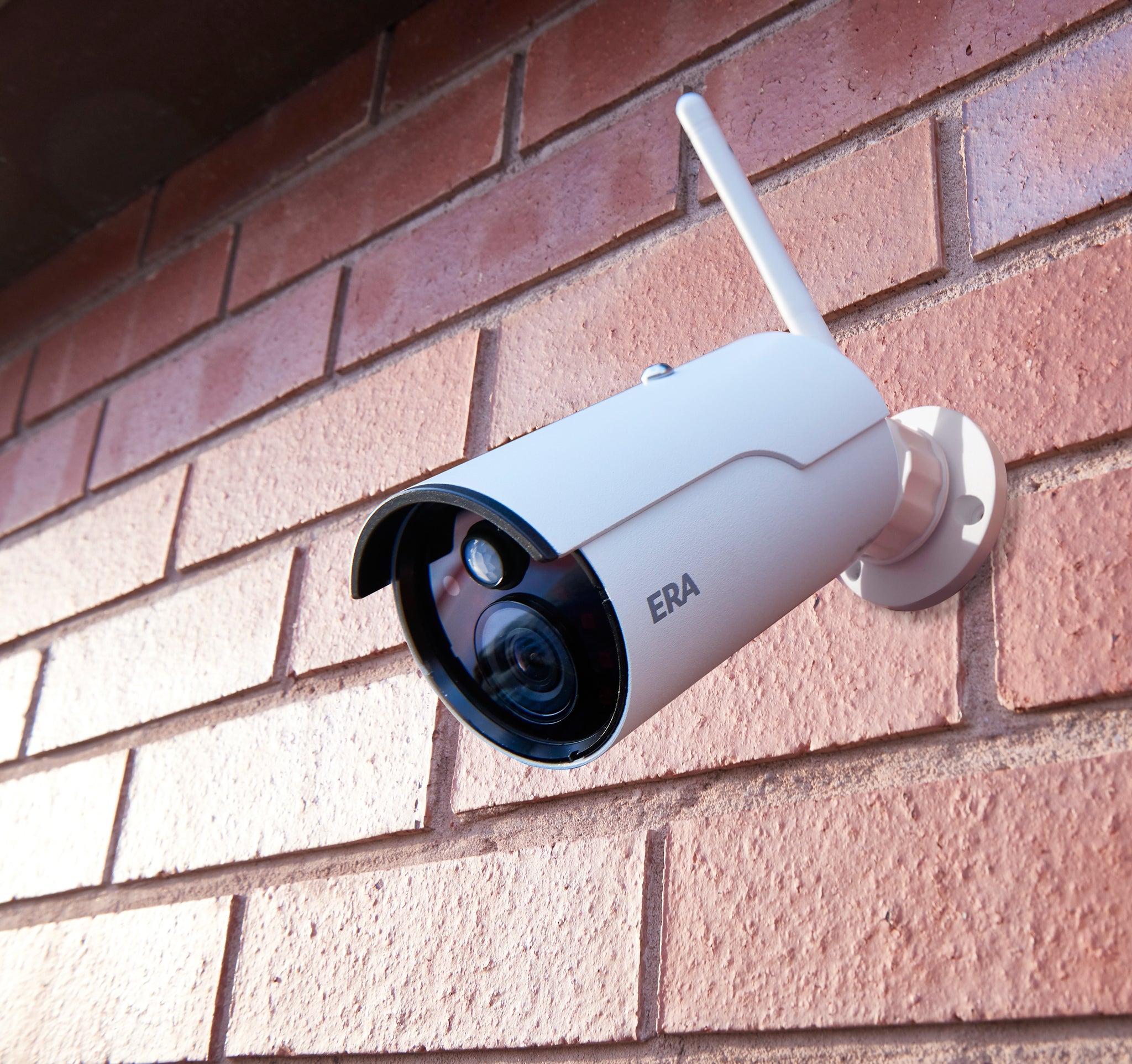 Wireless Outdoor Security Camera – ERA Protect